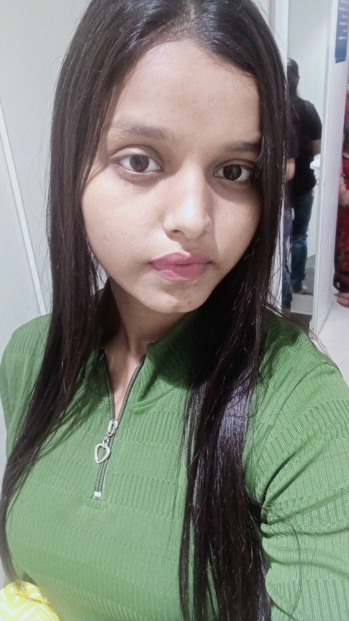 Pragati pandey Science,Maths,English home tutor in Varanasi.